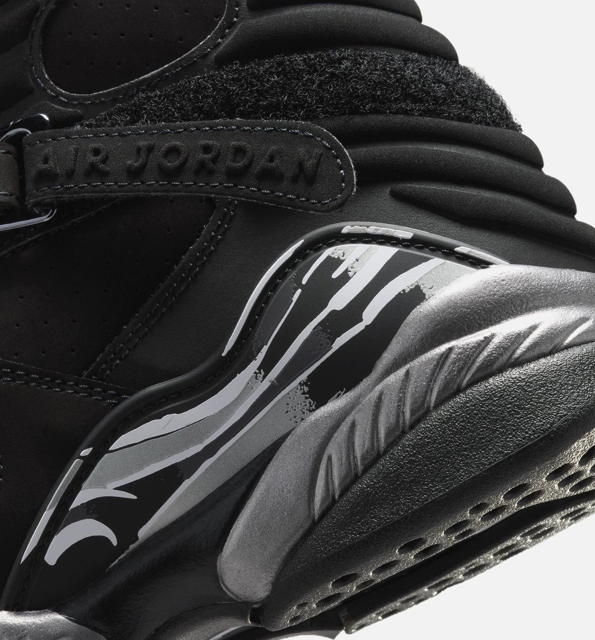 Air Jordan 8 Retro Chrome Black & Light Graphite Grade School Sneakers