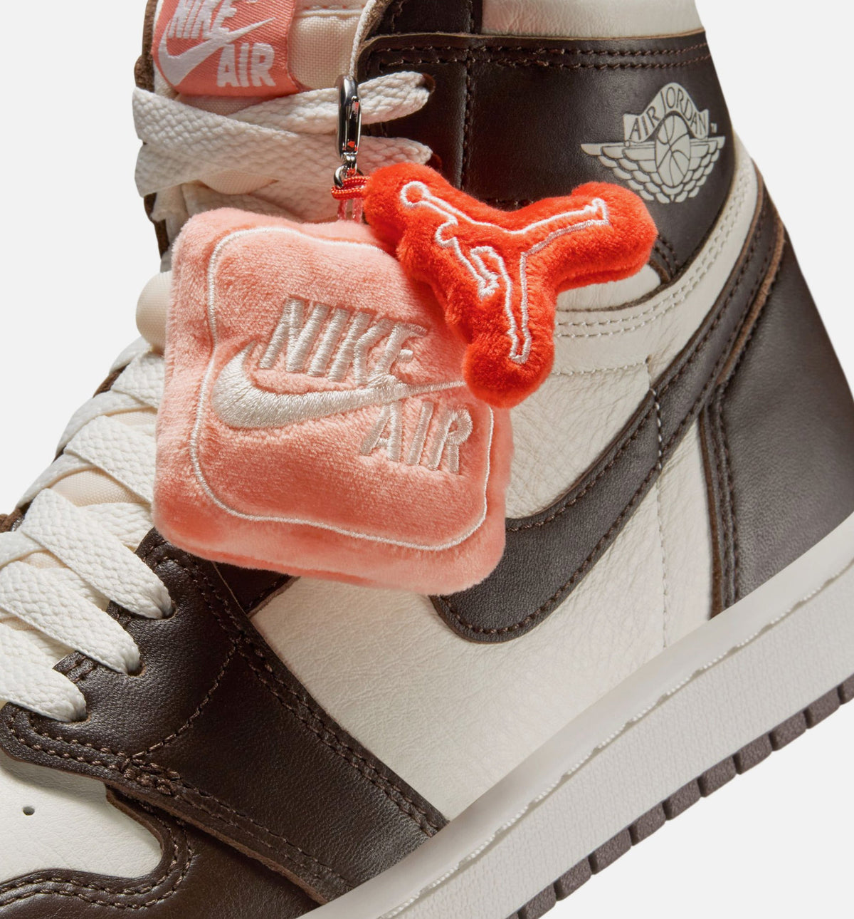 Air Jordan 1 Retro High OG Women's Sneakers - Baroque Brown
